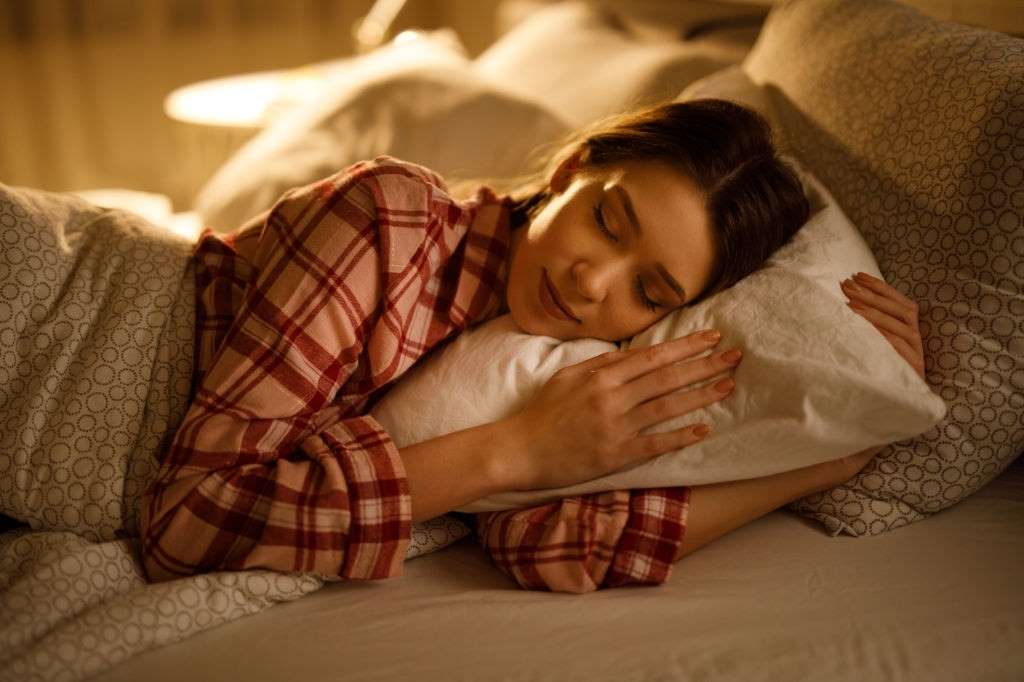 sleep-better-with-CBD-pillows